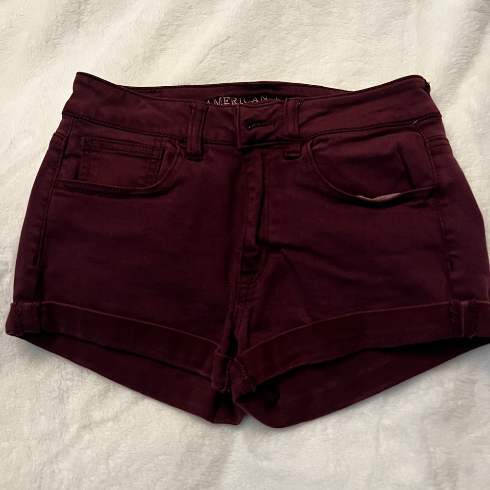 American Eagle Wine Women’.s Shorts Size 2